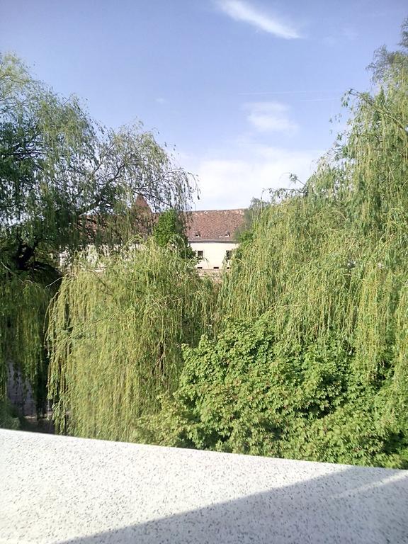 Bástya Apartmanház Sárvár Exterior foto